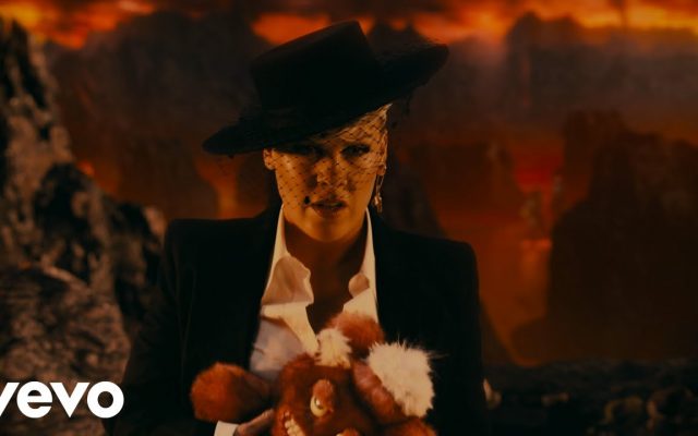 P!nk – All I Know So Far (Official Video)